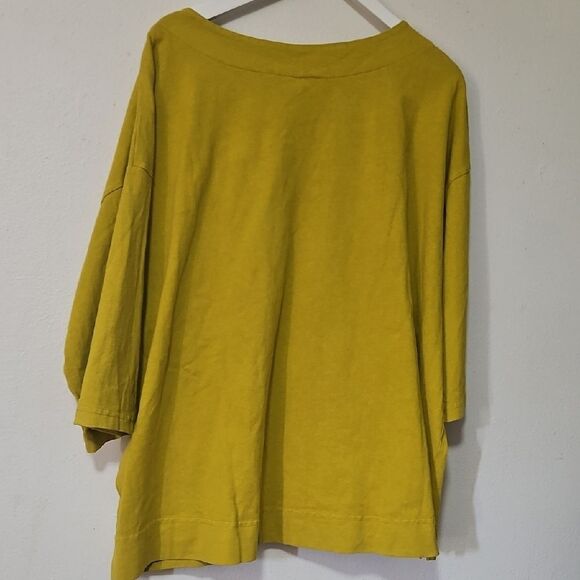 bryn Walker Golden 3/4 Sleeve Tee - Picture 7 of 8